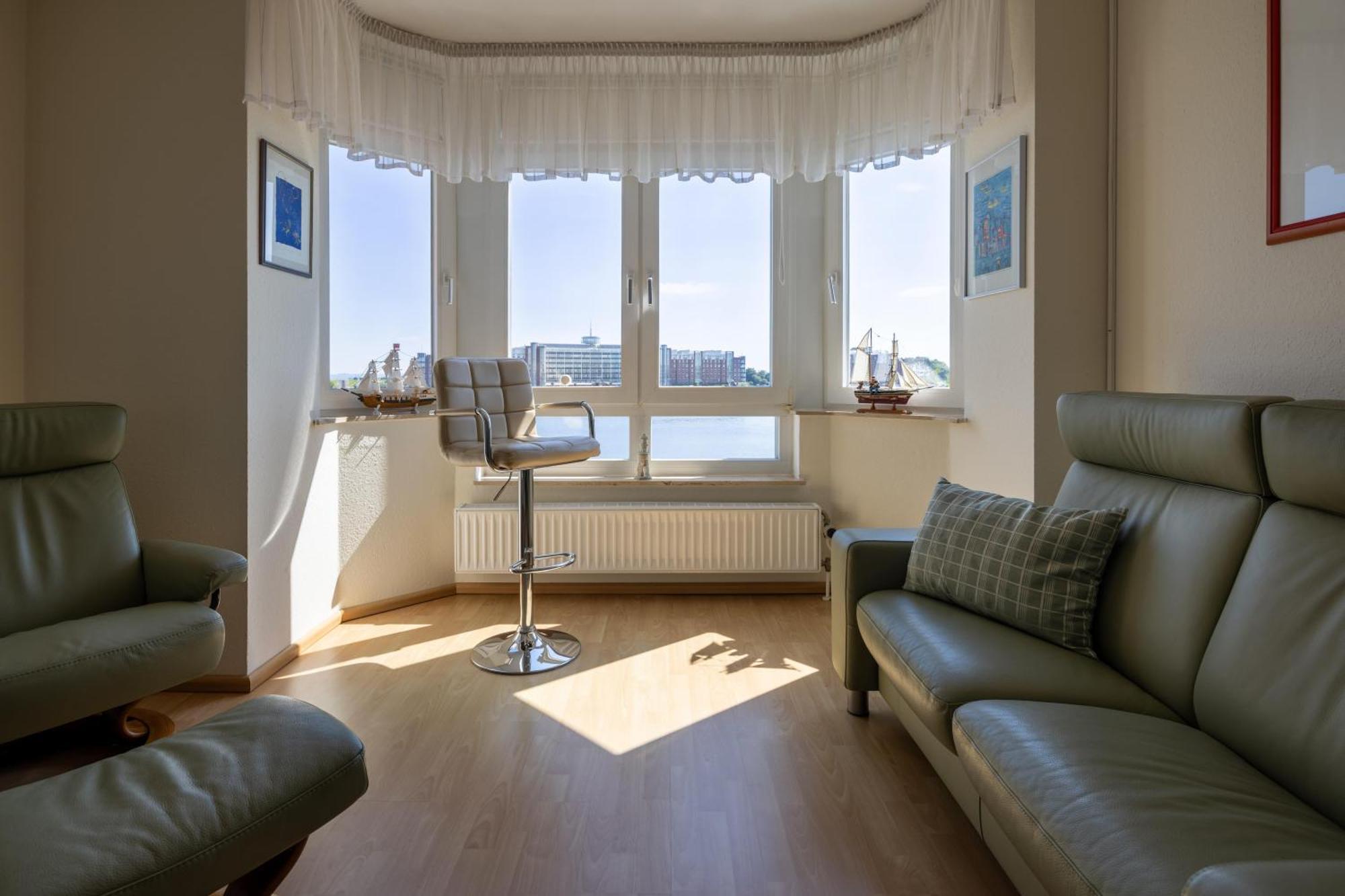 Gemuetliche Mit Meerblick Direkt Am Hafen Apartment